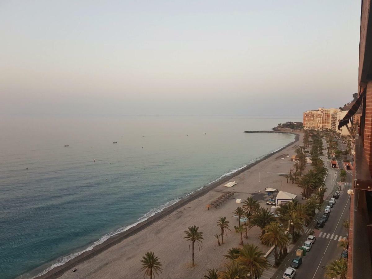 Atico En Almunecar. Primera Linea De Playa Con Vistas Espectaculares Εξωτερικό φωτογραφία
